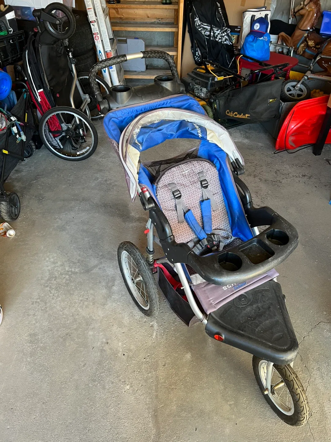 Schwinn Turismo Swivel Wheel Jogger Stroller image indicator(2)