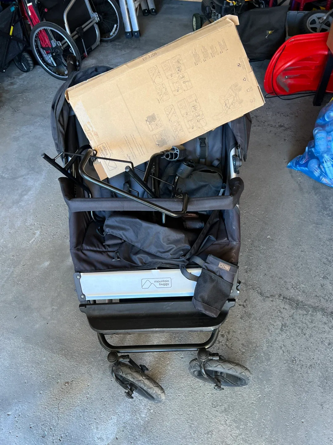 Mountain Buggy Joey Clip-on Stroller image indicator(2)