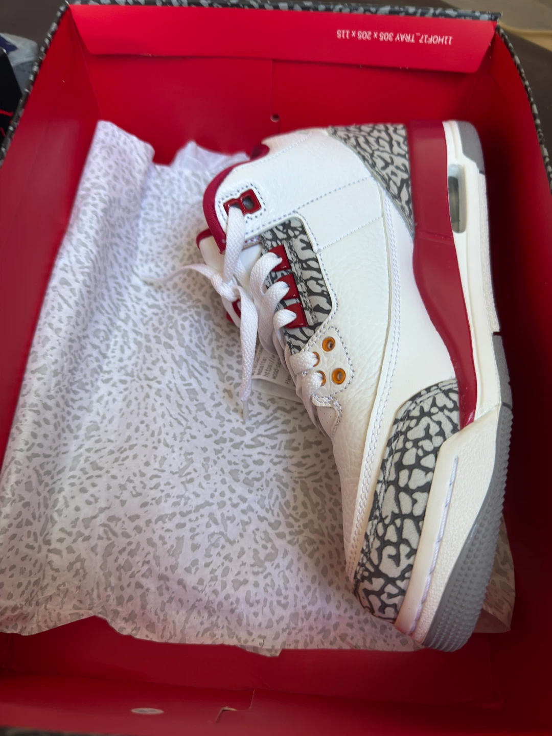 Air Jordan 3 Retro GS White/Red Size 6Y
