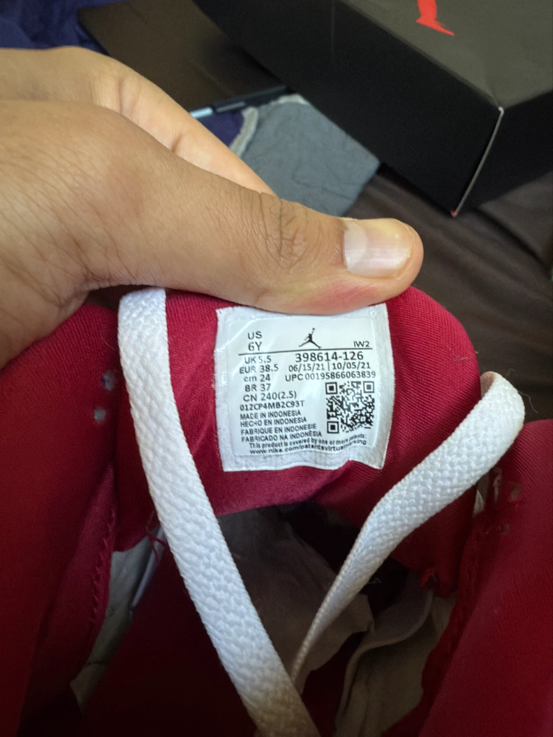 Air Jordan 3 Retro GS White/Red Size 6Y - photo 5