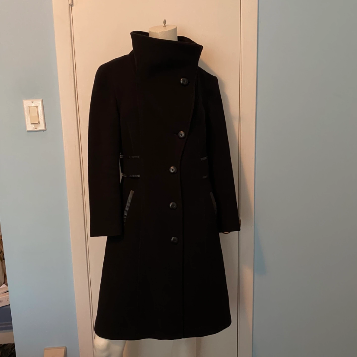 ✨ Stunning Mackage Wool-Cashmere Coat ✨ - photo 2
