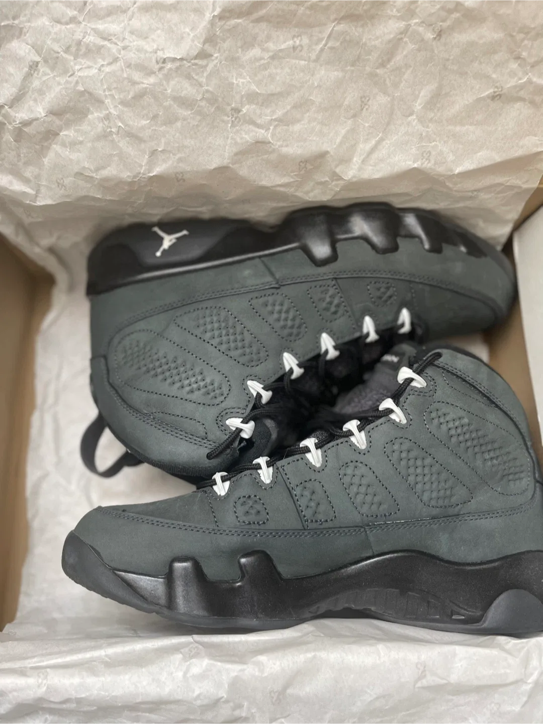 Air Jordan 9 Retro Anthracite Size 9 image indicator(2)