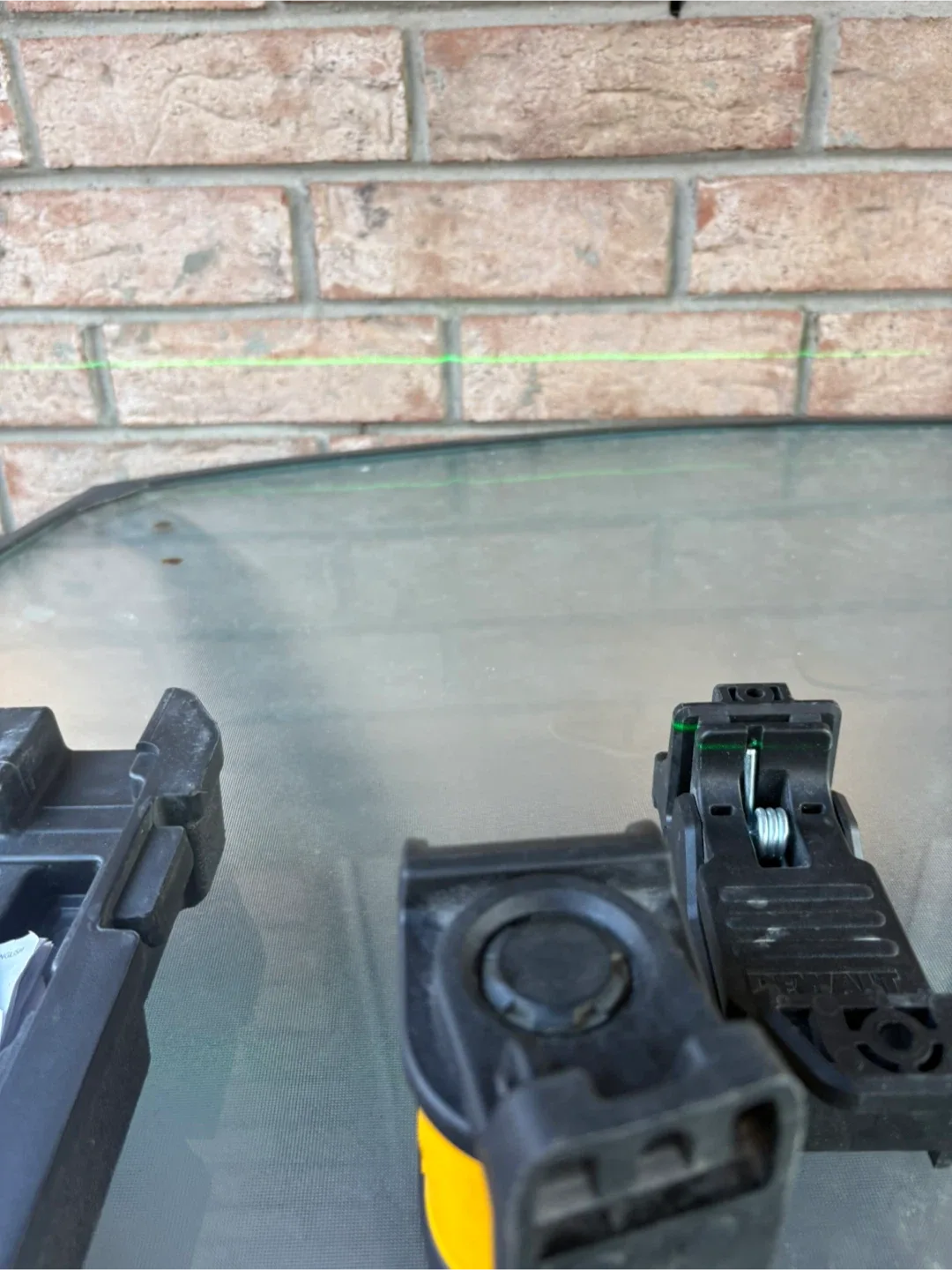 DeWalt LaserChalkLine Laser Line Generator image indicator(6)