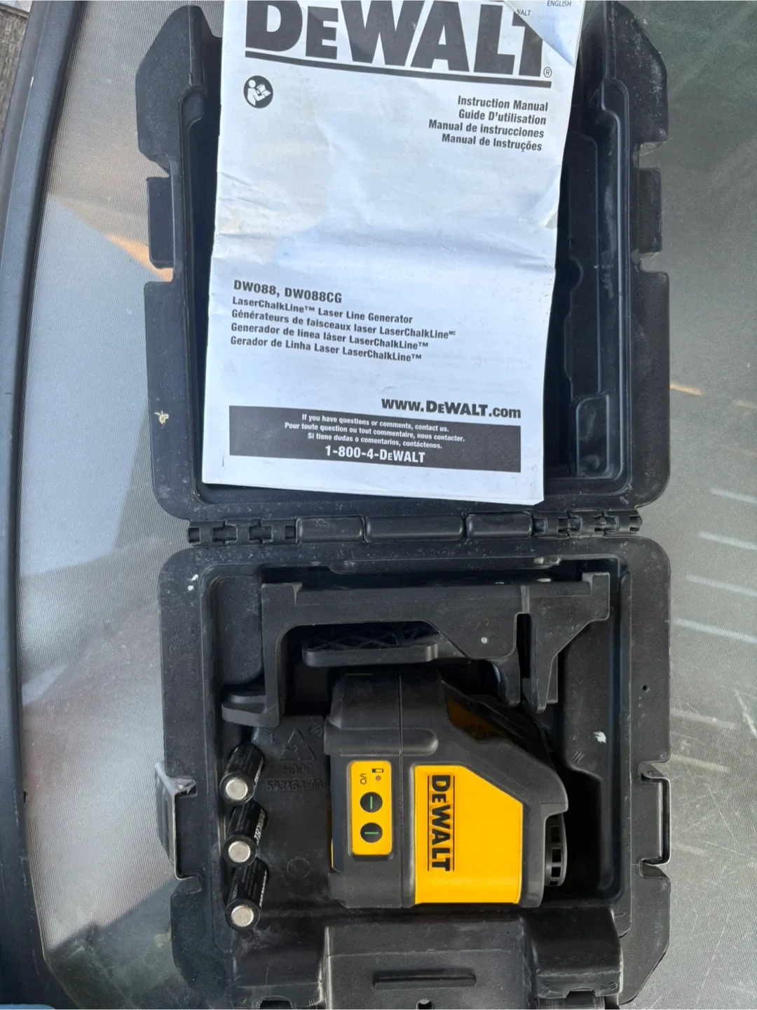 DeWalt LaserChalkLine Laser Line Generator image indicator(8)