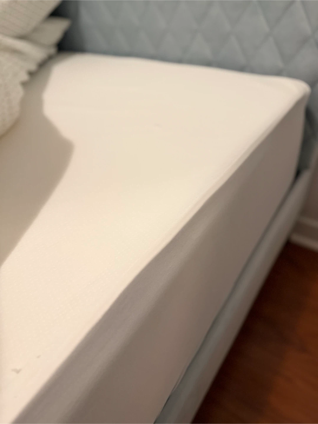 Queen Bed with Mattress - photo 3