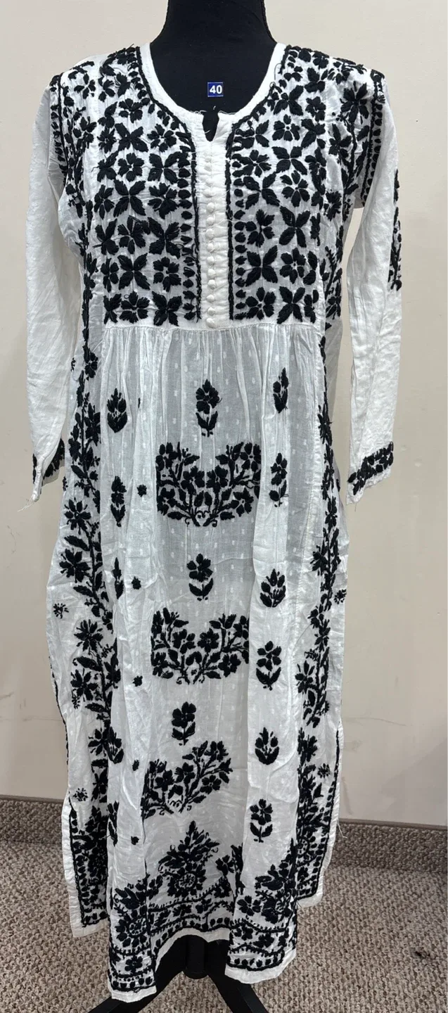 White Embroidered Kurti - Size 40 thumbnail