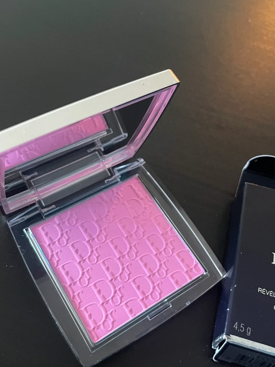 Dior Backstage Rosy Glow Blush image indicator(2)