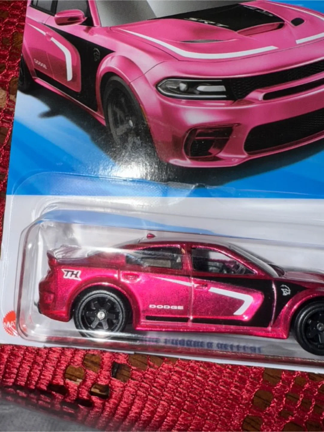 ‘20 Dodge Charger Hellcat *Super Treasure Hunt* image indicator(3)