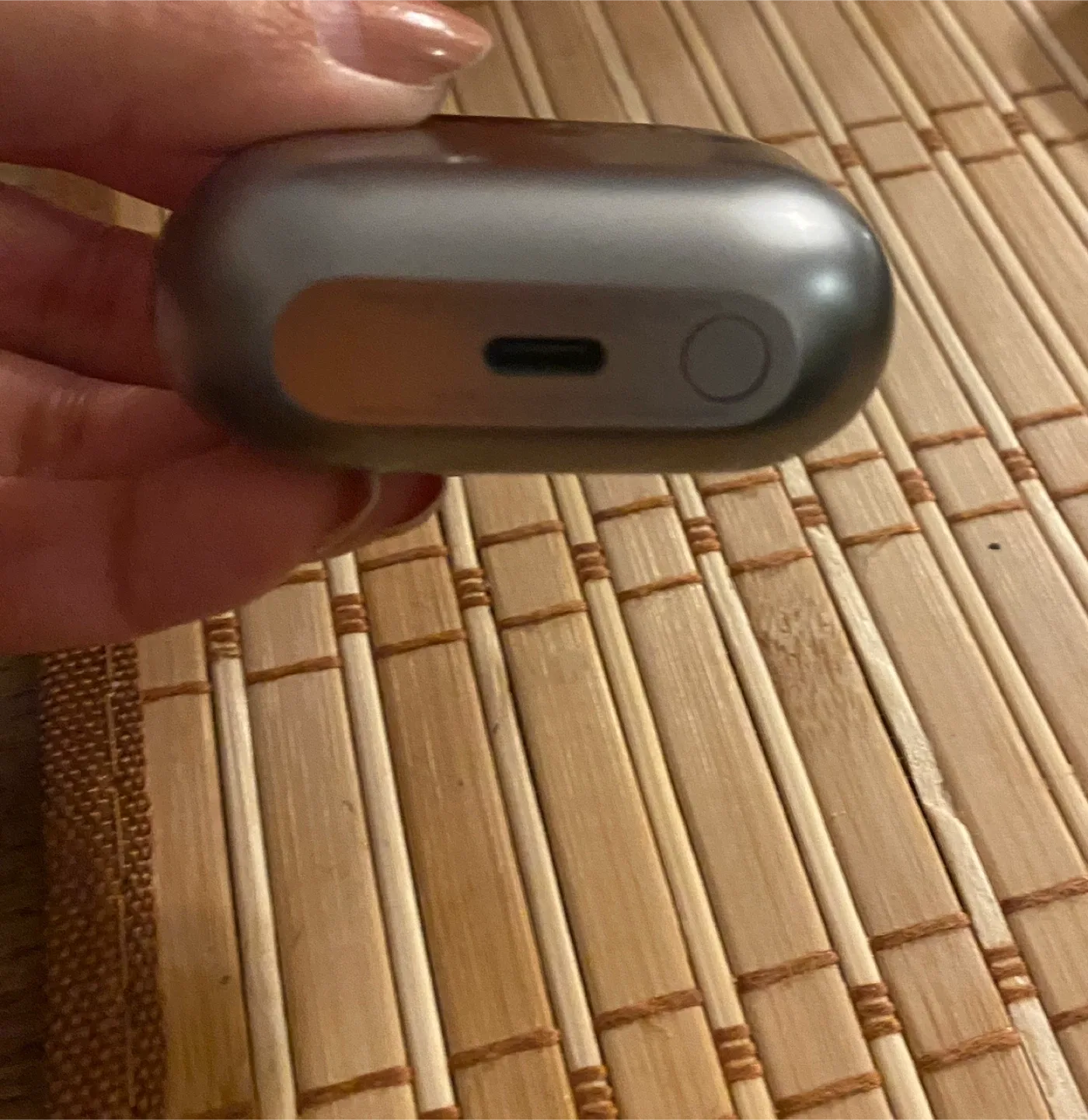 Samsung Galaxy Buds3 + Free Case image indicator(4)