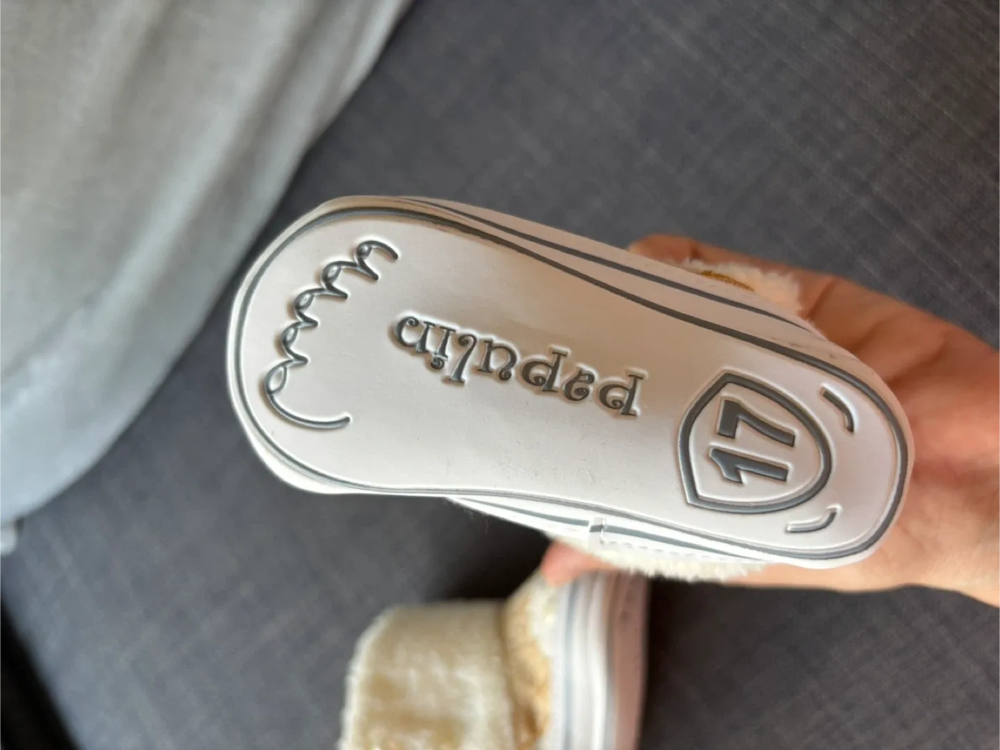 NEW Baby / toddler Boots - Size 17 image indicator(3)