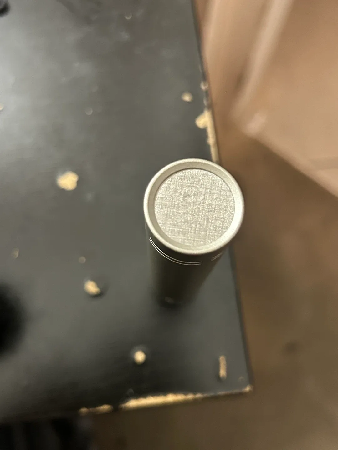 Neumann KM 184 Microphone W/Box image indicator(2)