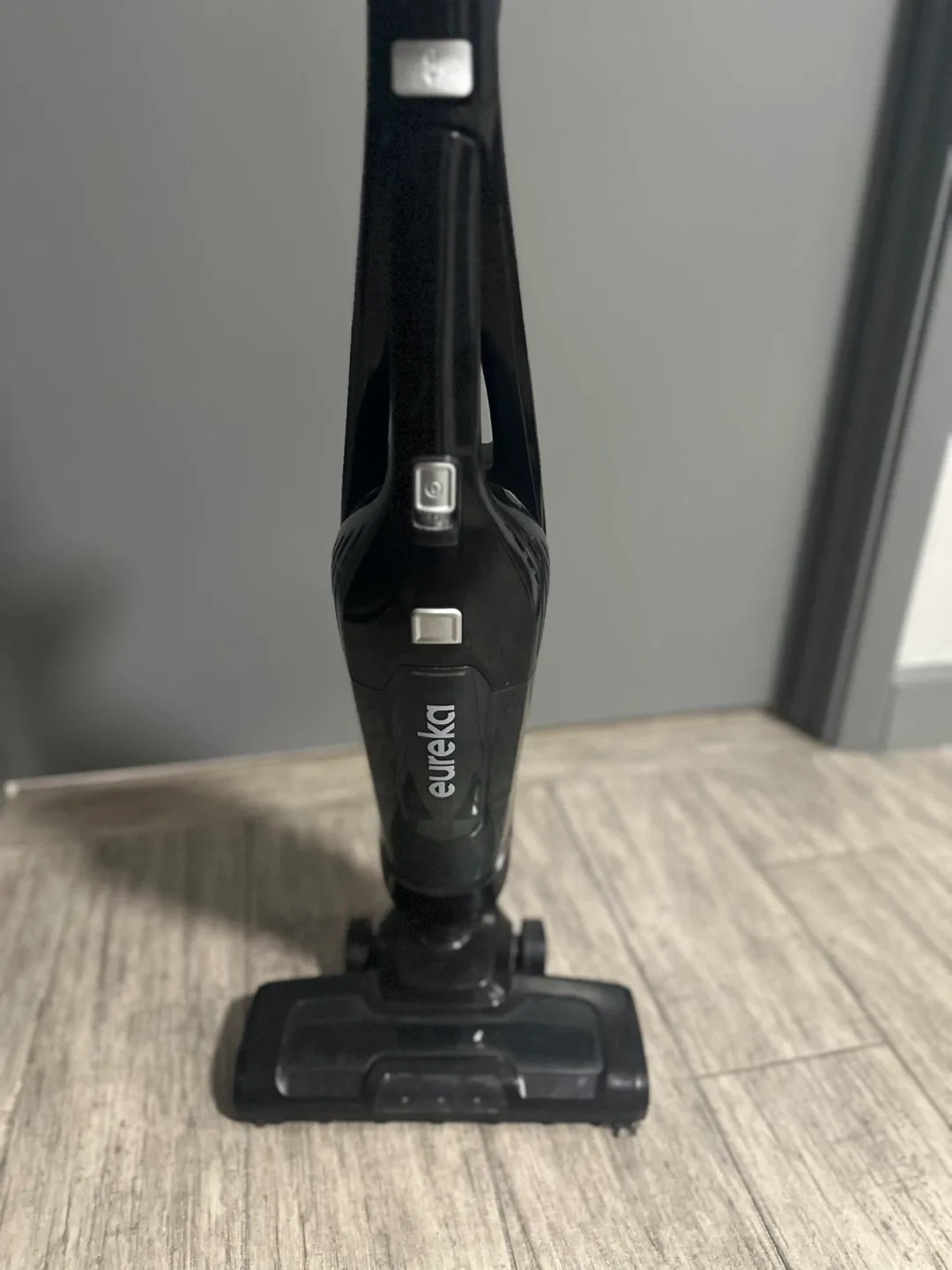 Eureka Black Stick Vacuum image indicator(2)