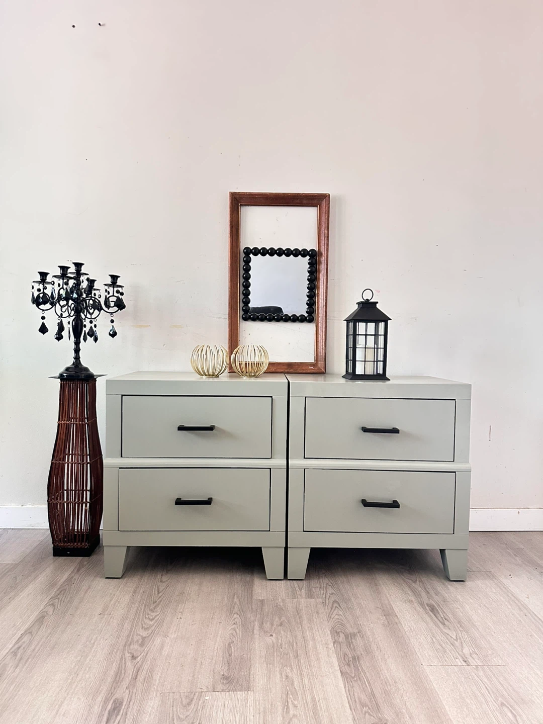 Nightstand set