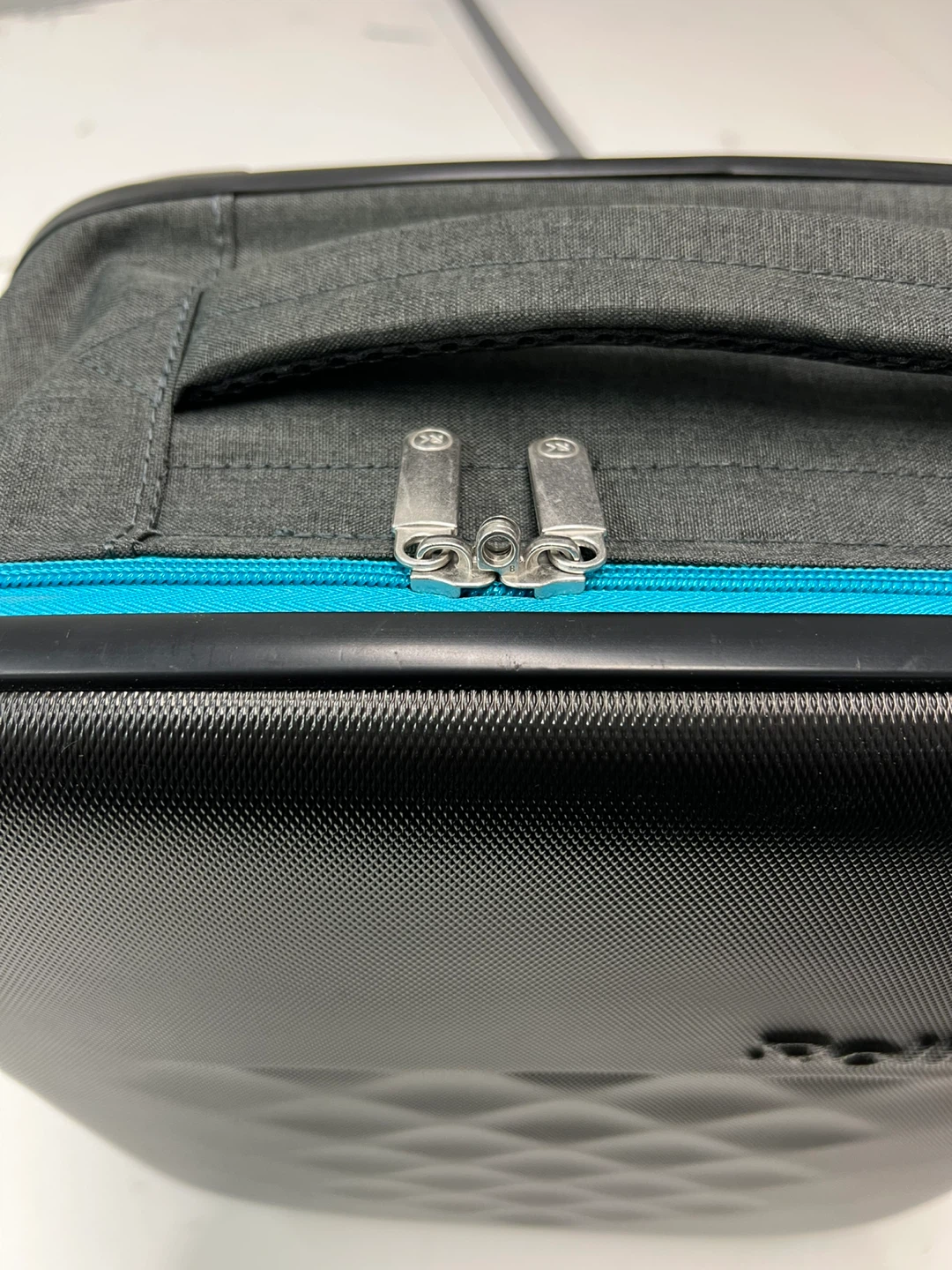 Ultra-Slim Foldable Carry-On Luggage 35 L – Collapses to 5 cm - photo 2