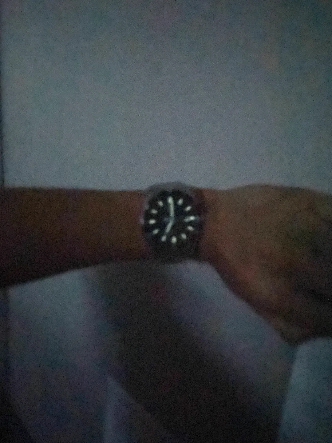 Citizen Quartz WR 100 Watch image indicator(6)