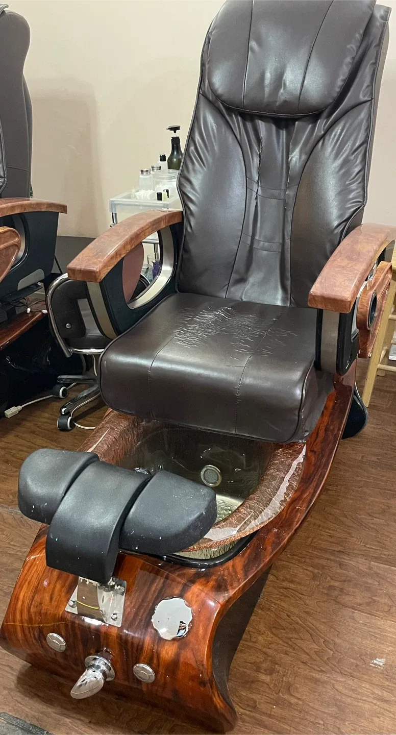 Pedicure chair for sale image indicator(2)