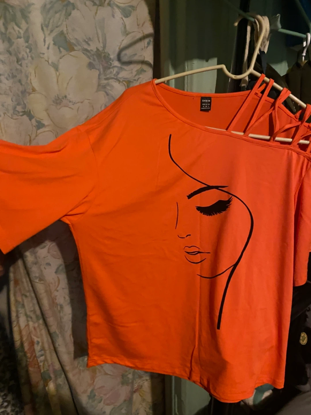 Shein Orange Graphic T-Shirt - Size M - photo 2
