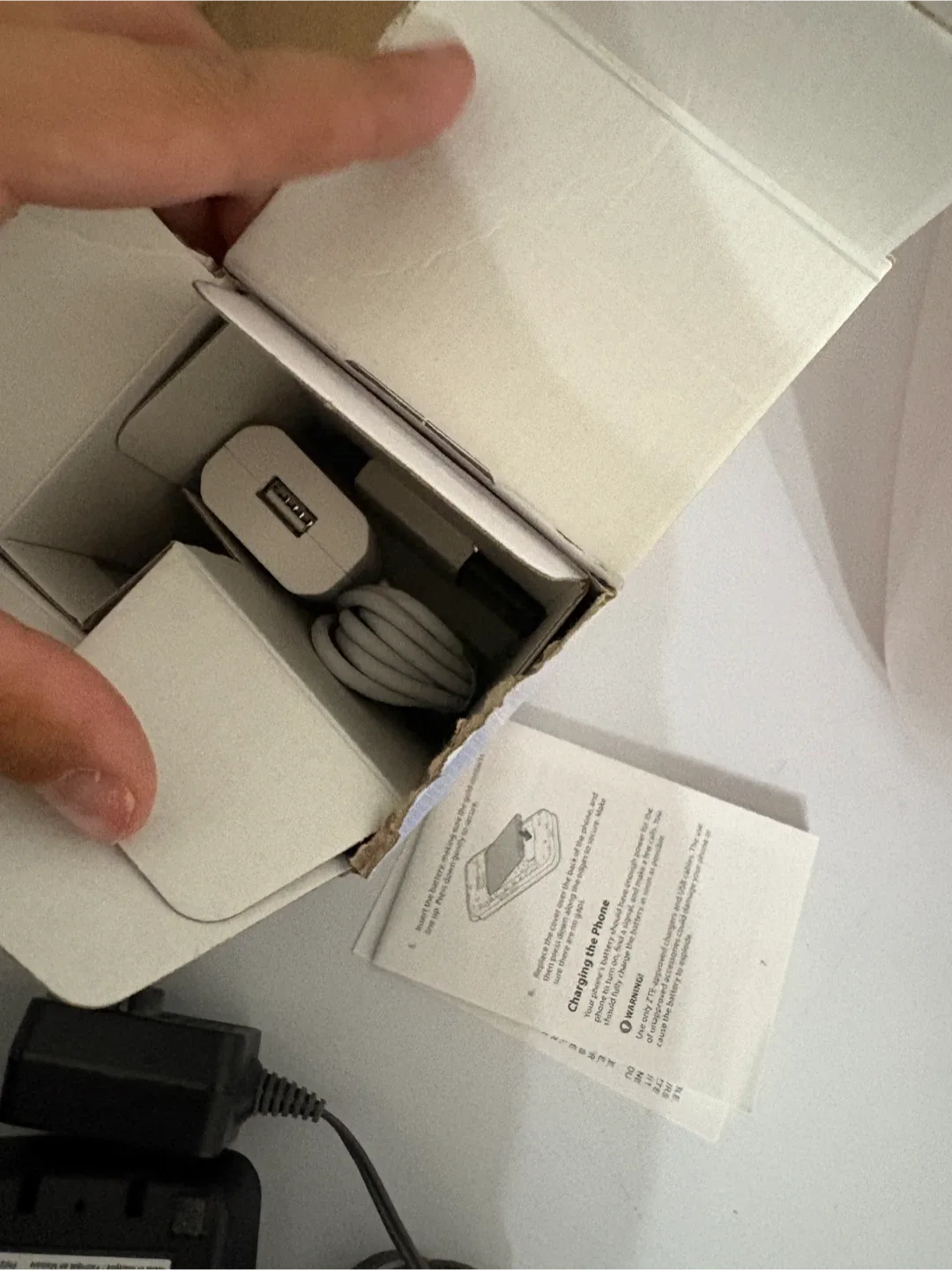 ZTE Cymbal 2 Flip Phone - Like New! image indicator(6)