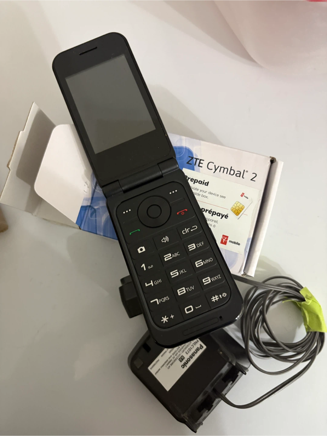 ZTE Cymbal 2 Flip Phone - Like New!