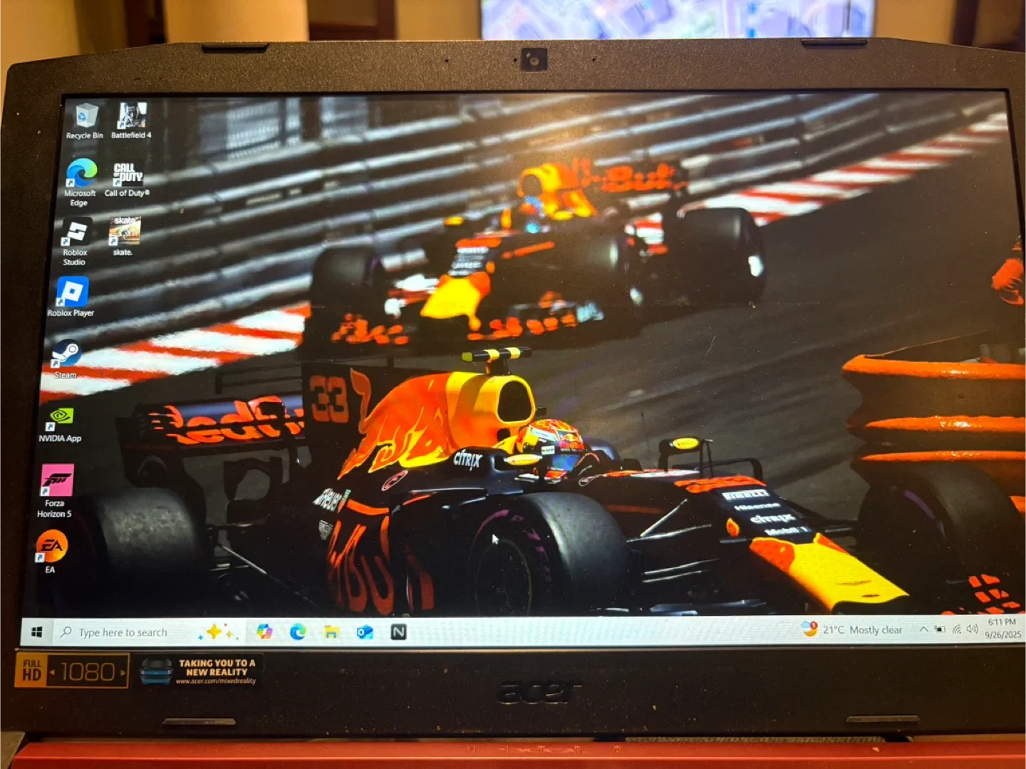 Acer Nitro 5 Gaming Laptop image indicator(3)