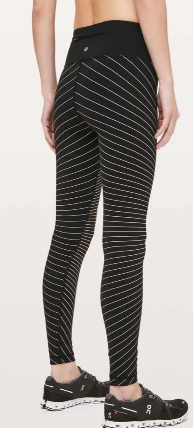 Lululemon Speed Wunder Tight 28" Black/Soft Sand image indicator(3)