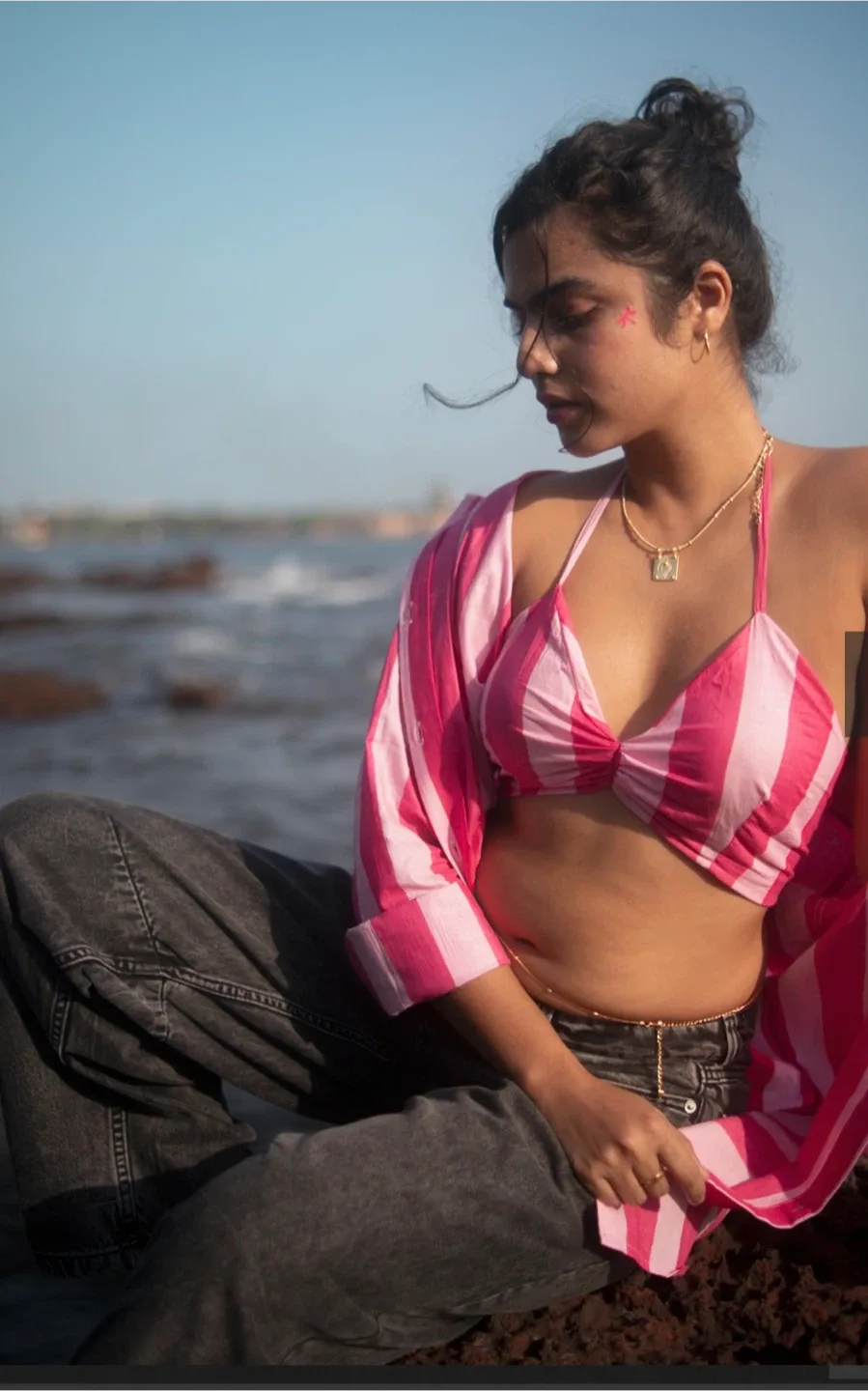 Shirt with Bralette image indicator(3)