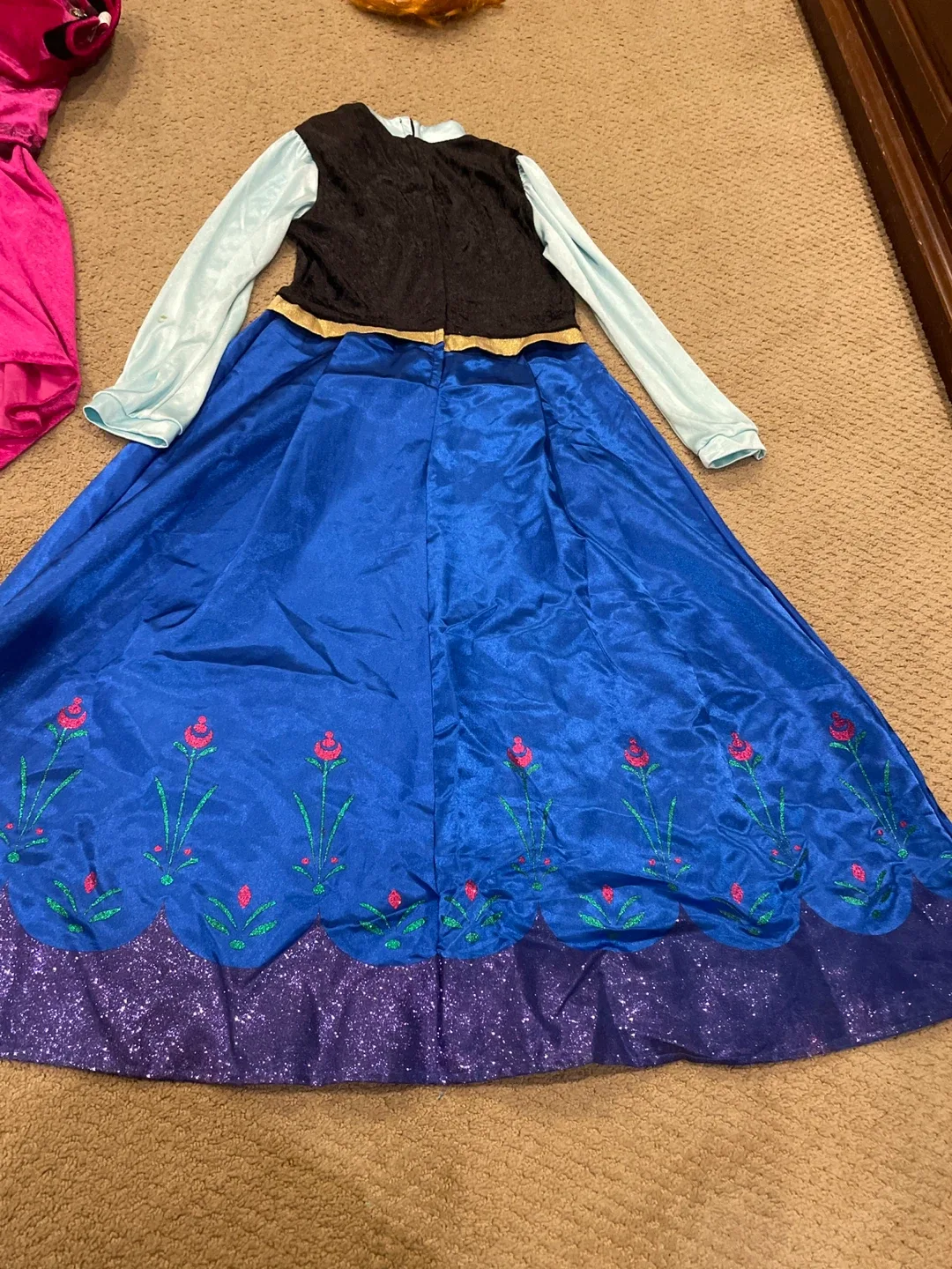 Disney Frozen Anna Costume - Size M image indicator(5)