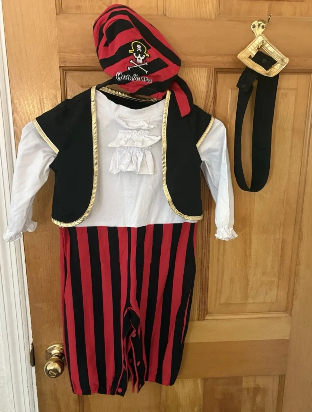 🏴‍☠️Pirate Costume 🏴‍☠️ | 4 In 1 Set | Size: 4-5Y image indicator(2)