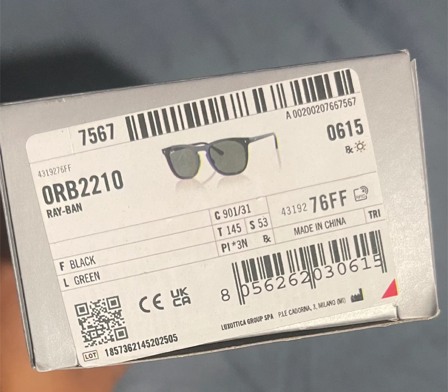 Ray-Ban ORB2210 Black Sunglasses with Box image indicator(2)