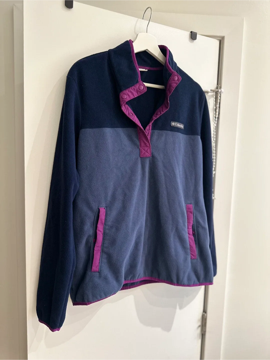 Columbia Fleece Pullover - Size L image indicator(2)