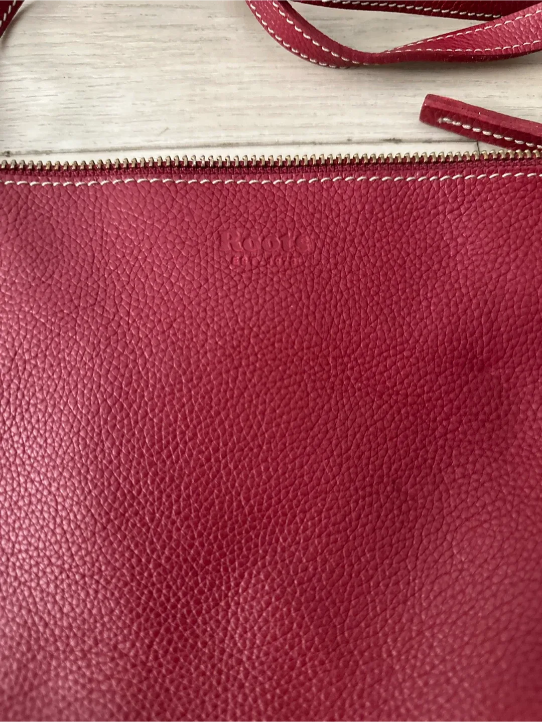 Roots Eddie Bag Red Leather Crossbody image indicator(4)