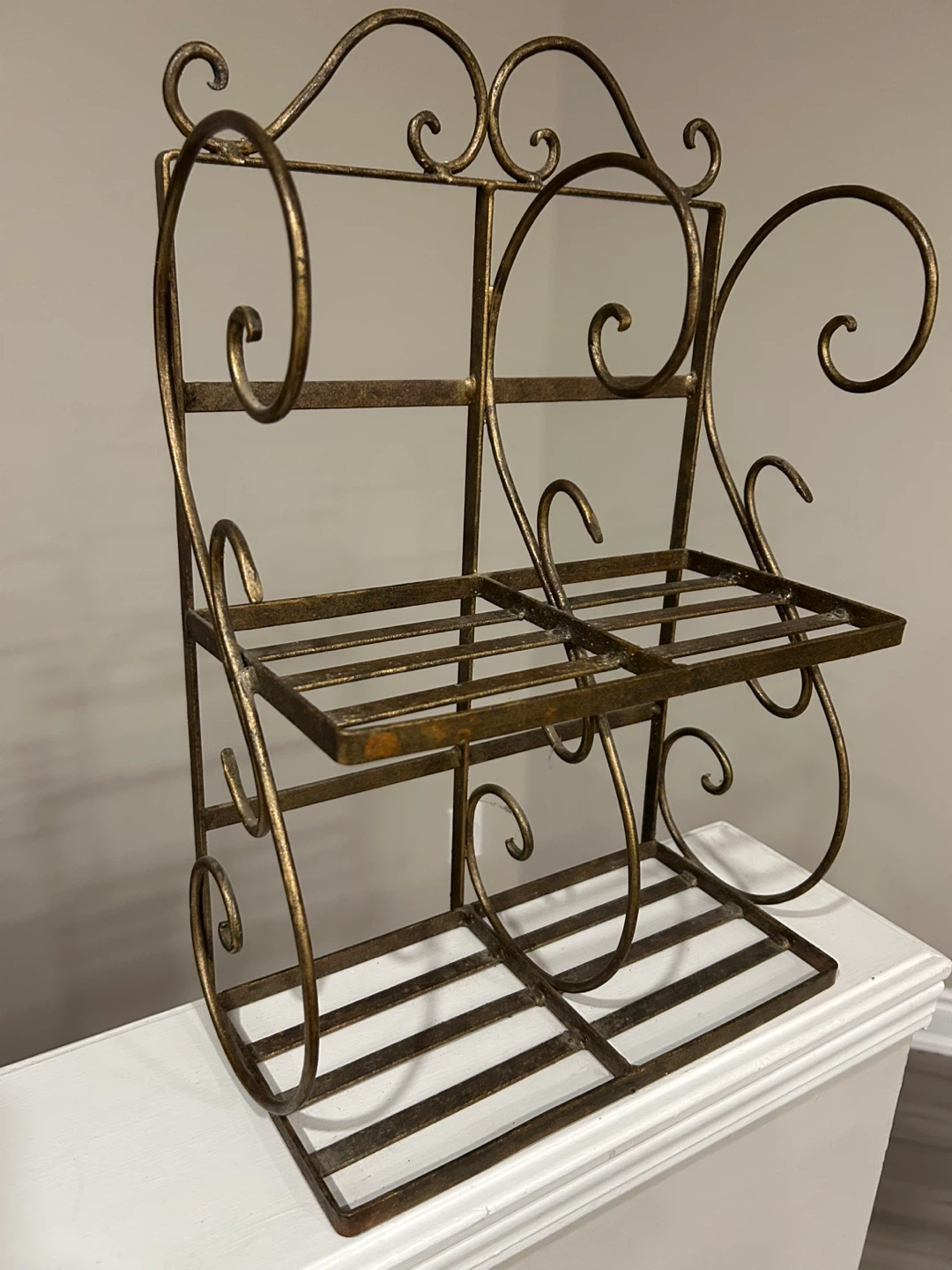 Decorative Metal Wall Display Shelf - photo 2
