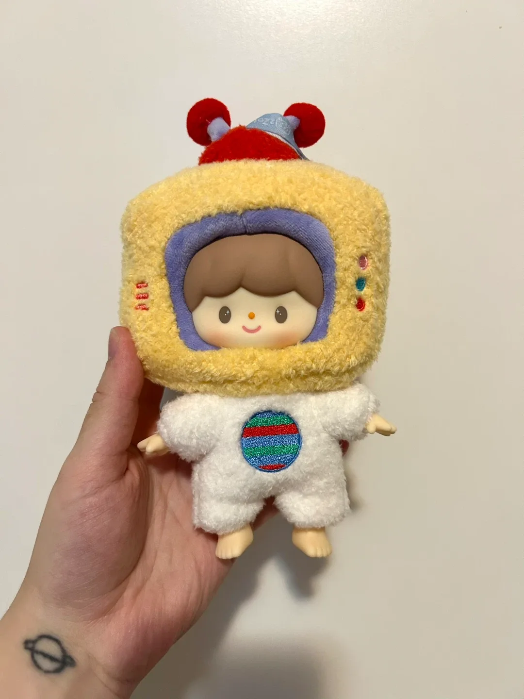 Happy Childhood Zzoton TV Boy Plush Keychain image indicator(2)