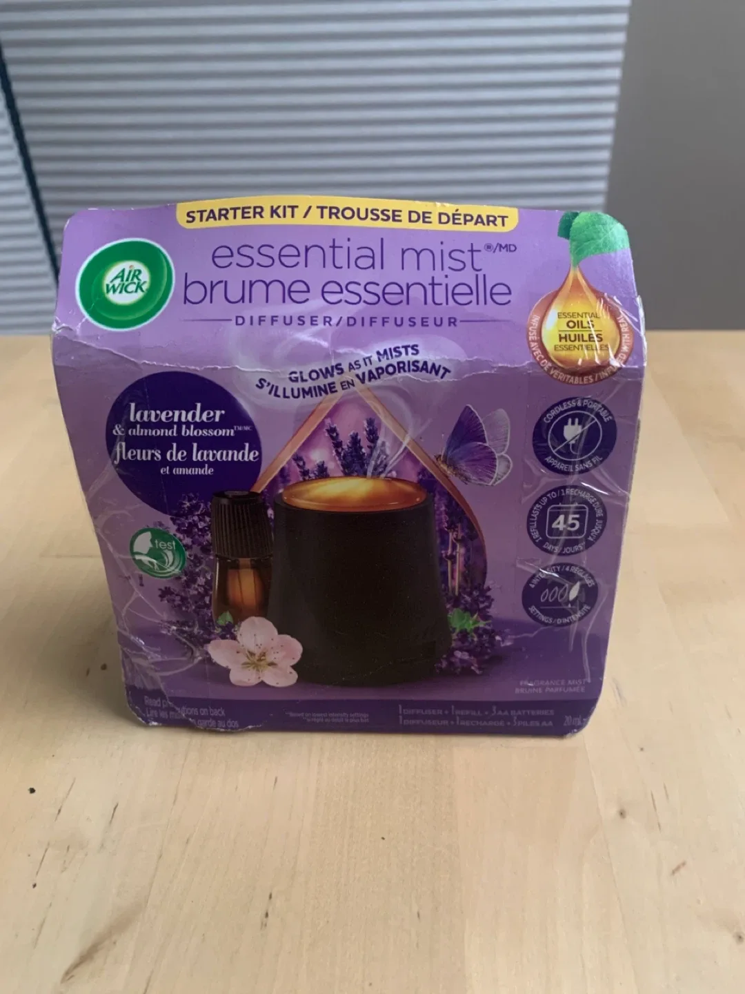 Air Wick Essential Mist Diffuser - Lavender & Almond Blossom thumbnail