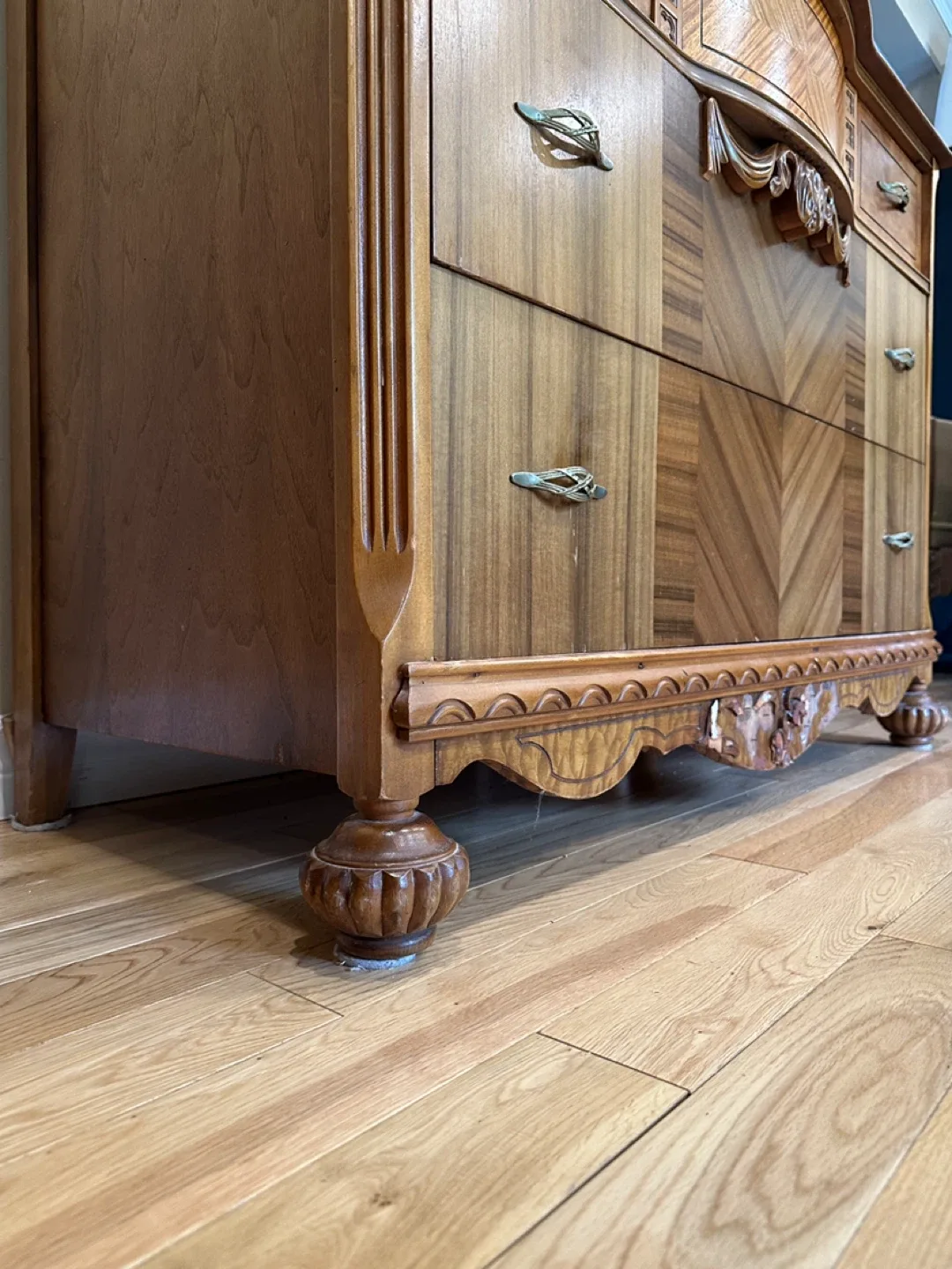 Beautiful Antique Waterfall Dresser (CAN DELIVER) image indicator(10)