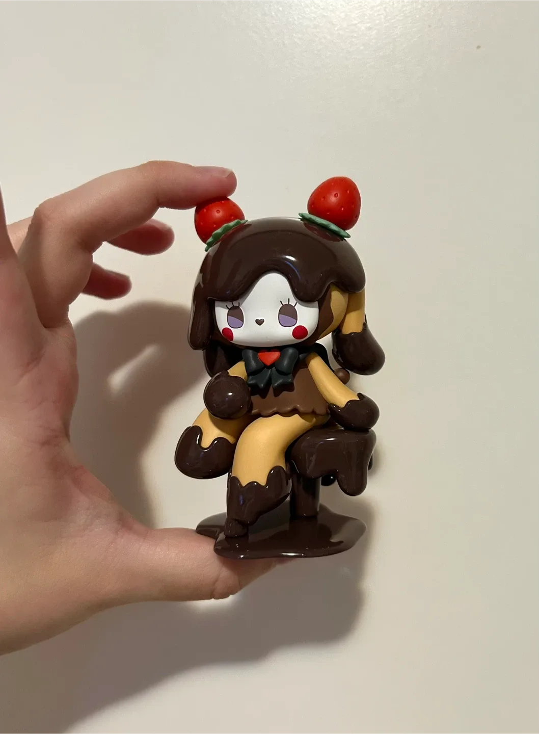 Lovely Emma Dopamine Series Figure thumbnail