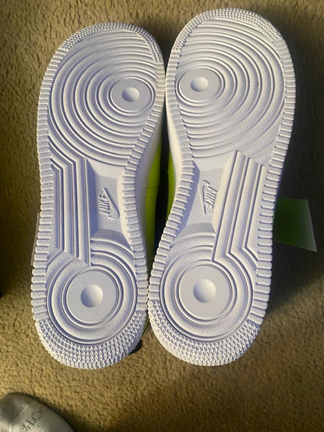 Nike Air Force 1 LV8 3 Neon Yellow (Box Included) - photo 5