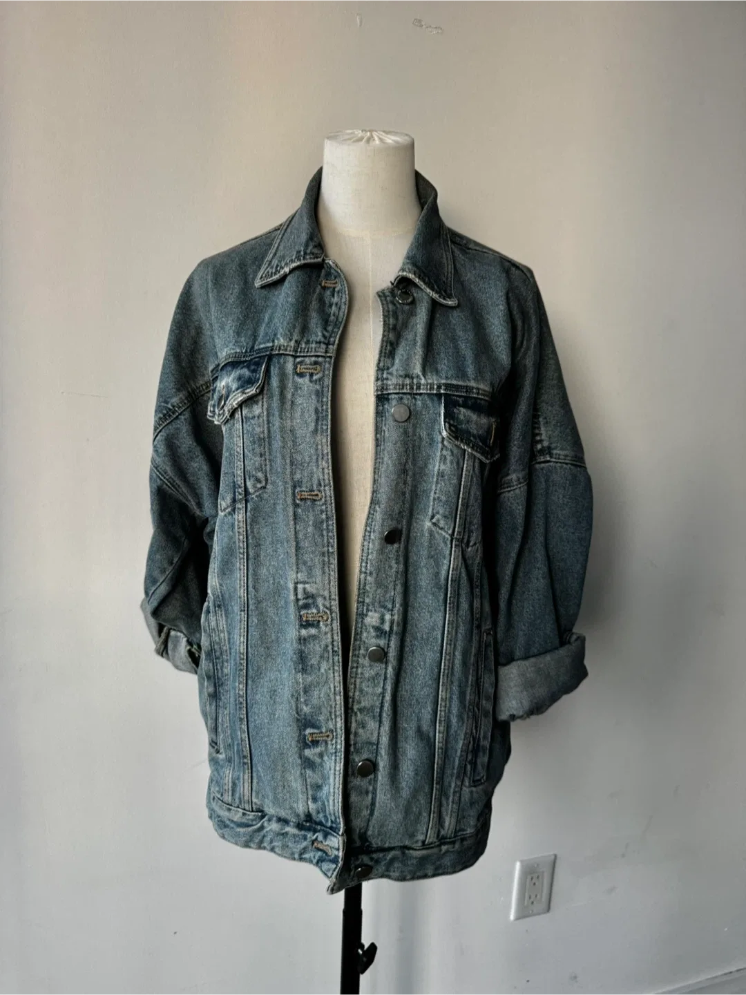 Oversized Zara Authentic Denim Jacket thumbnail