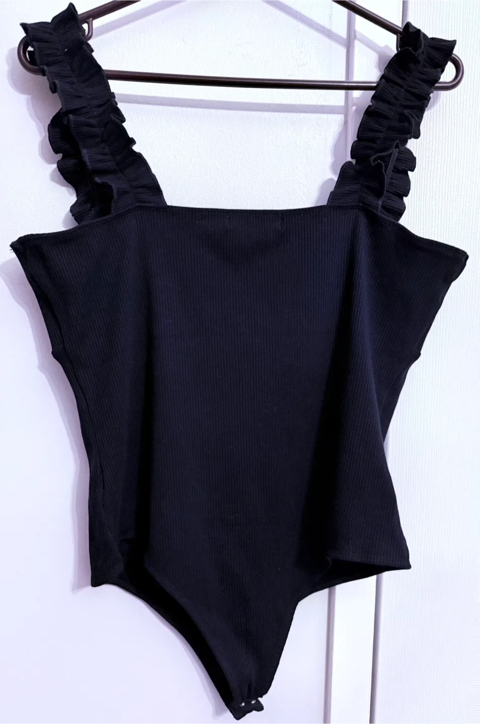 Francesca's Black Ruffle Strap Bodysuit - XL image indicator(4)
