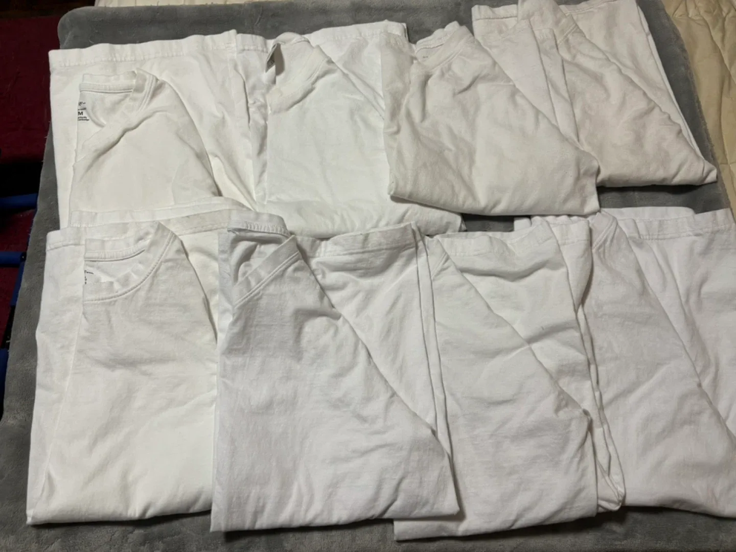 Lot of White T-Shirts, Size M image indicator(2)