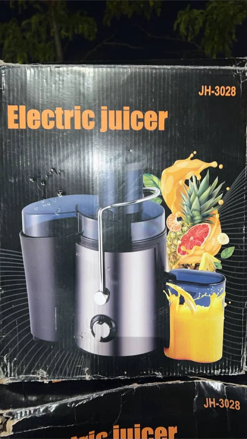 Kitchenware Set, Spice Rack, Juicing Cup & More! image indicator(9)