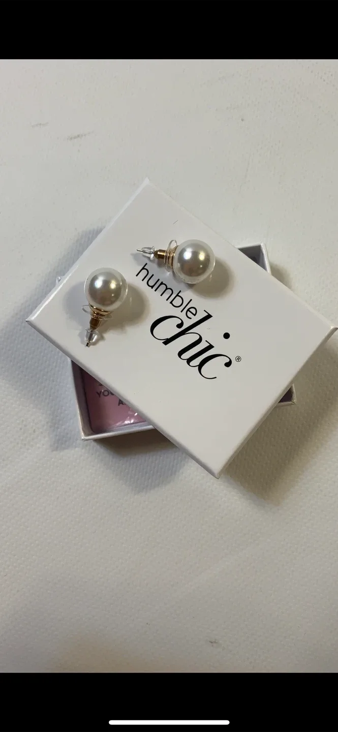 New Humble Chic Pearl Stud Earrings thumbnail