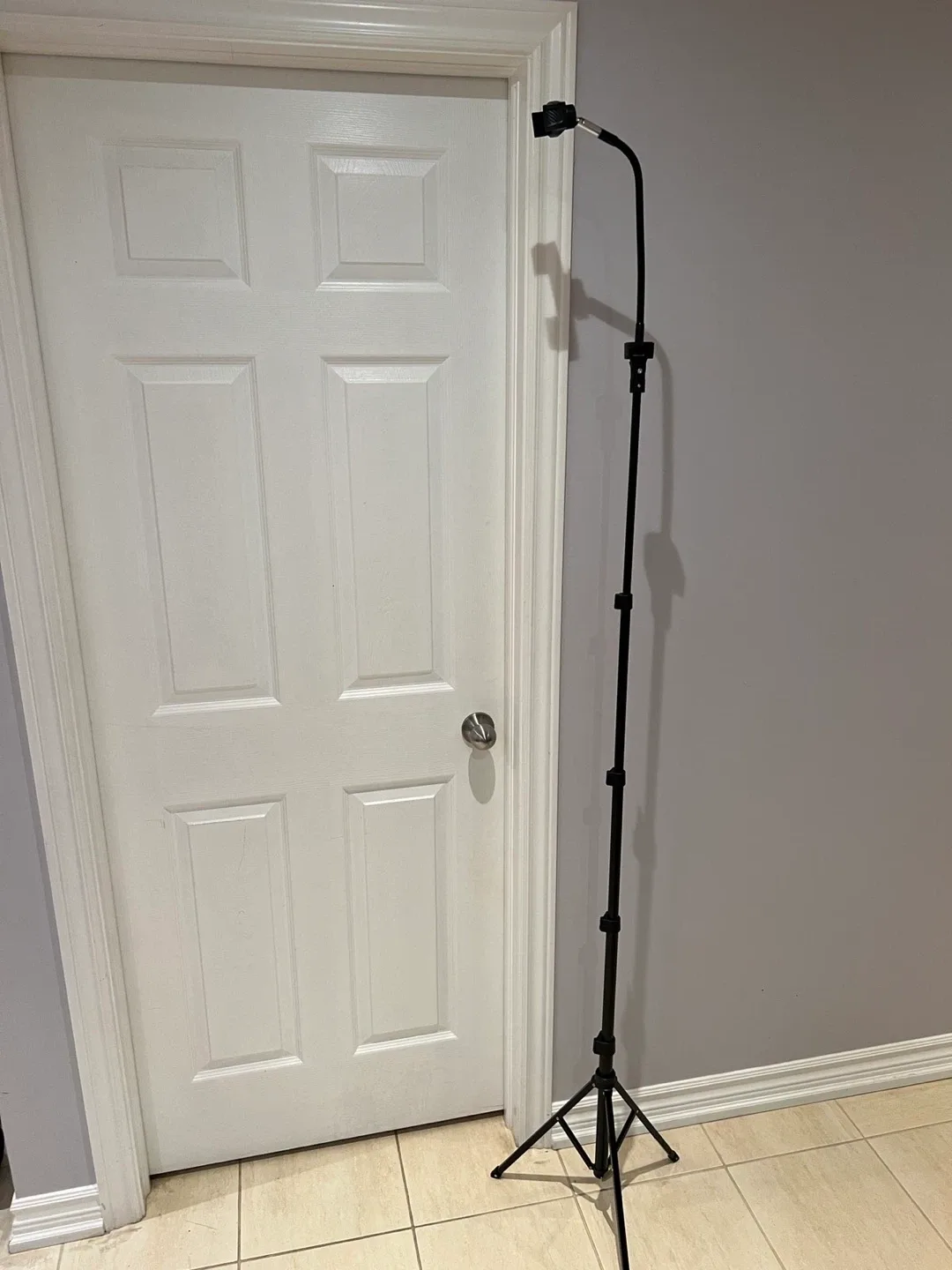 Adjustable Phone Tripod Stand thumbnail