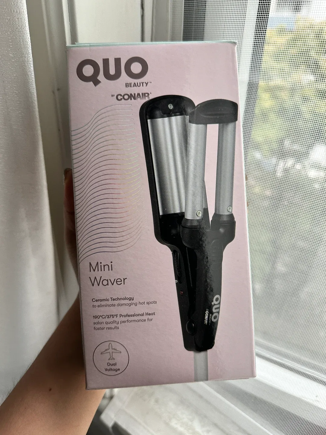Quo Beauty Mini Waver by Conair