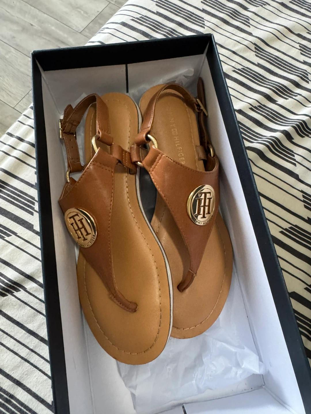 Tommy Hilfiger Sandals - Size 7 Brown