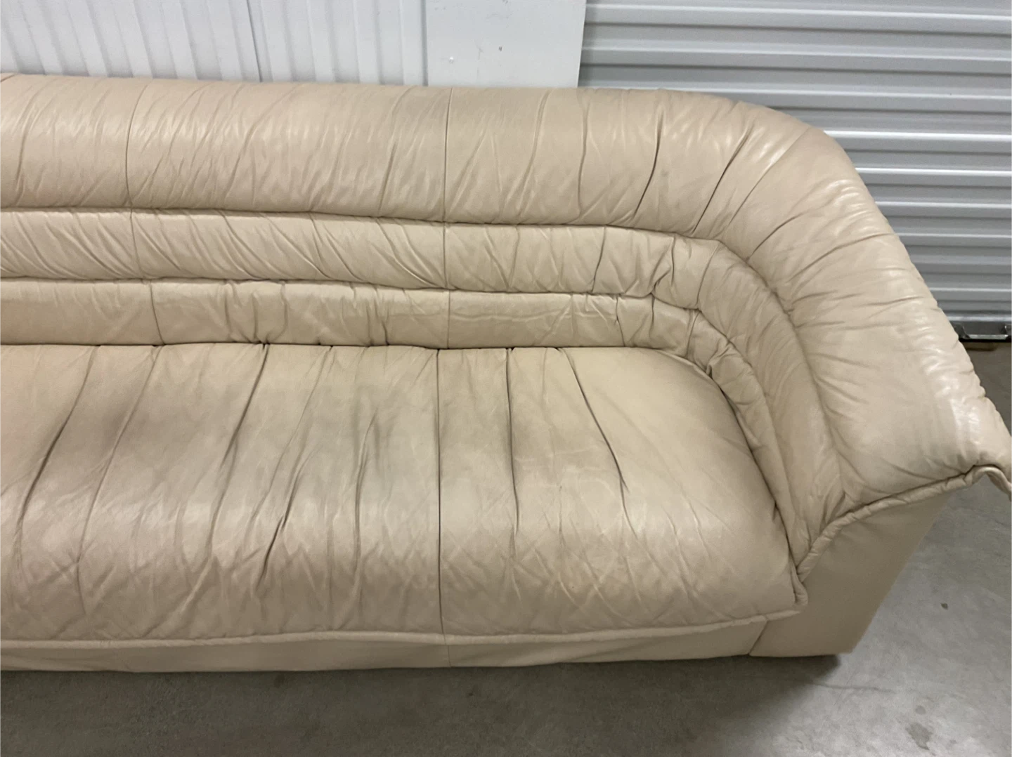 VINTAGE CREAM LEATHER SOFA - photo 3