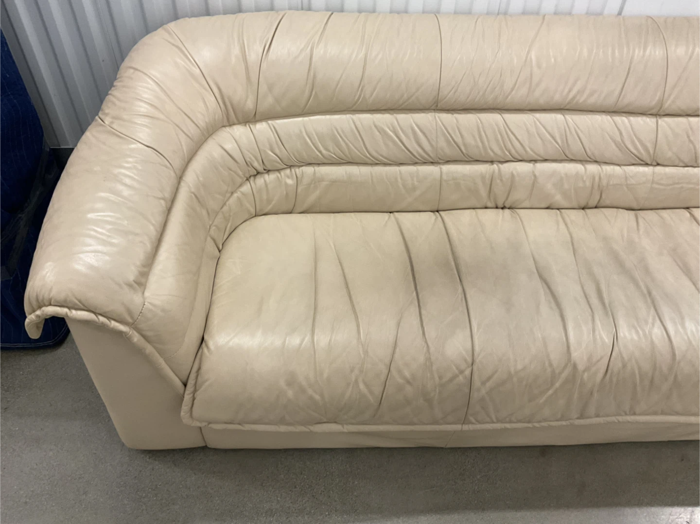 VINTAGE CREAM LEATHER SOFA - photo 2