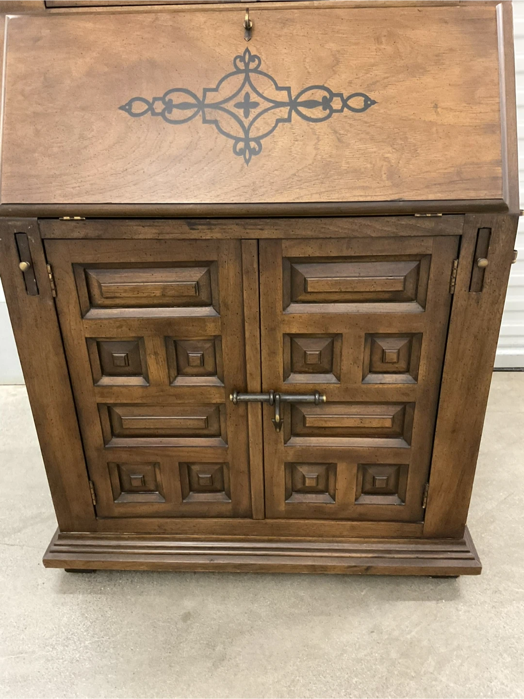VINTAGE DREXEL HERITAGE MEDITERRANEAN STYLE SECRETARY DESK - photo 2