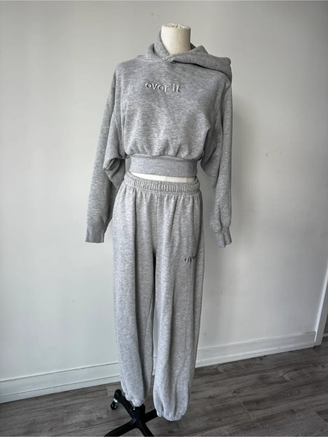 Grey Sweatsuit - Size M thumbnail
