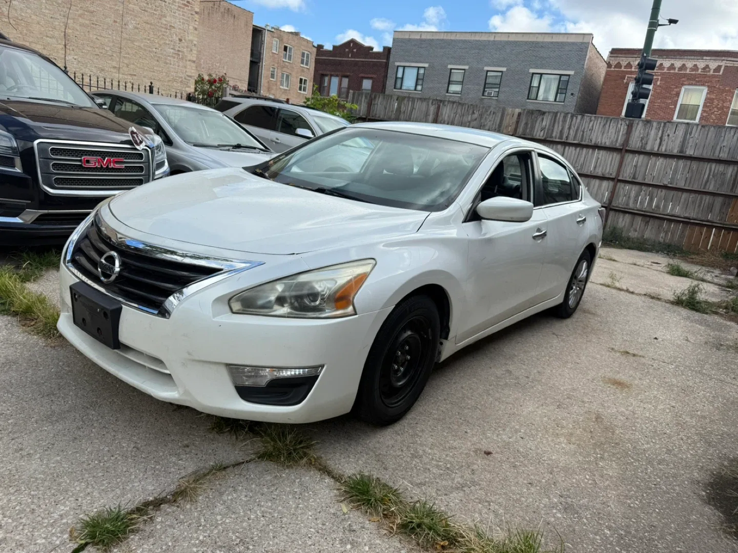 2015 Nissan Altima thumbnail